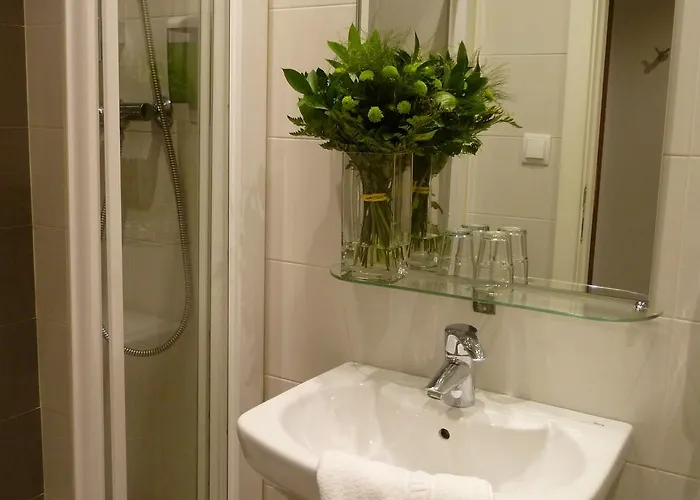 加拉特酒店 招待所 *