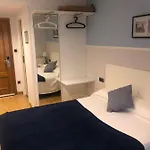 Garate Guest house *